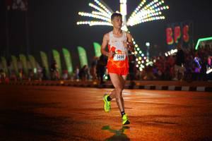 BIB: 00000, 0490
                            <button type="button" onclick="openModal(16155814)" class="btn btn-primary btn-sm float-right btn-popup" data-toggle="modal" data-target=".modal-high-quality">
                        <i class="fas fa-shopping-cart"></i> Add to Cart
                    </button>
                                            <button type="button" onclick="isThisMe(16155814, true)" class="btn btn-success btn-sm float-right btn-popup btn-isme hidden" data-toggle="tooltip" data-placement="bottom" title="นี่คือรูปของคุณใช่ไหม คลิกที่นี่เพื่อเอาเข้าอัลบั้ม">
                        <i class="fas fa-plus"></i> Add to album
                    </button>
                    <button type="button" onclick="isThisMe(16155814, false)" class="btn btn-warning btn-sm float-right btn-popup btn-isnotme hidden">
                        <i class="fas fa-ban"></i> Remove from album
                    </button>